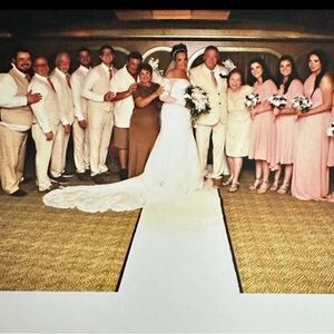 ESSENCE OF AUSTRALIA WEDDING DRESS.  Street sz 14 tag sz 18. W/veil & headband